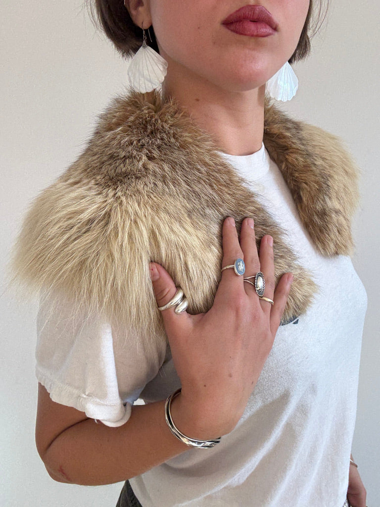 Fox fur collar
